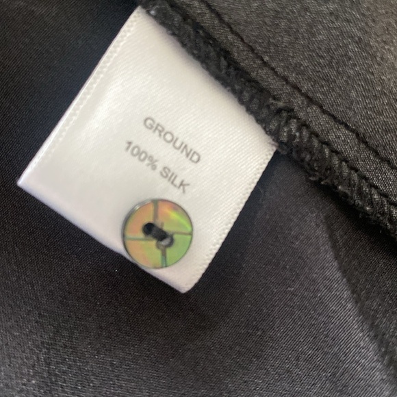 100% Silk Nicole Miller "Artelier" Animal Blouse - Picture 7 of 7